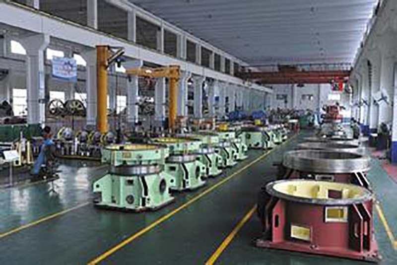 Assemble Gearbox in workshop